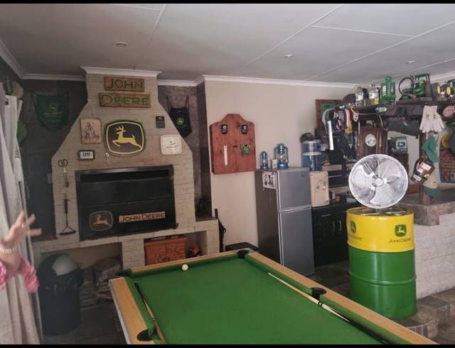 4 BEDROOM HOUSE FOR SALE IN MEYERVILLE